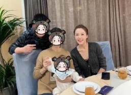 娱乐搬料吃瓜的视频,跟随视频一起吃瓜，揭秘明星幕后故事